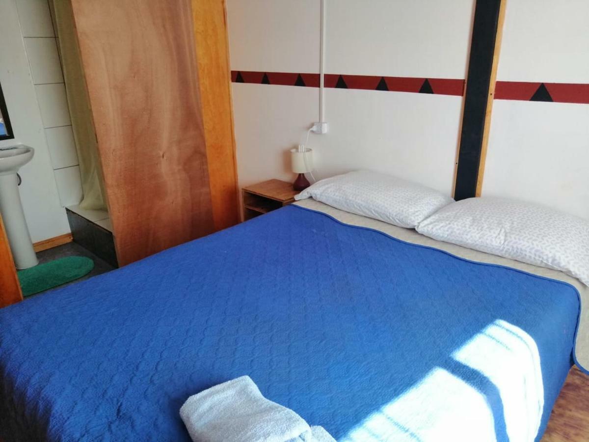 Hostal Nomades Chiloe Кастро Екстер'єр фото